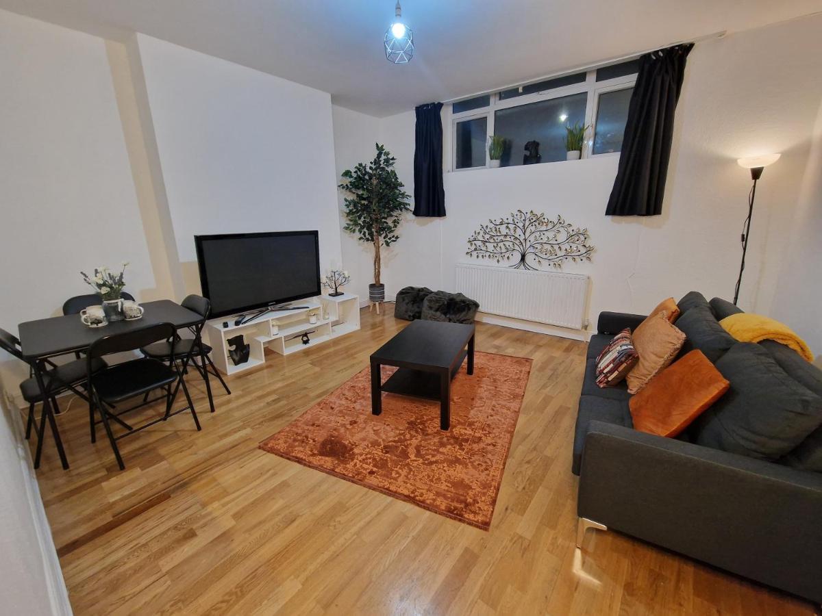 Home Away From Home Лондон Экстерьер фото